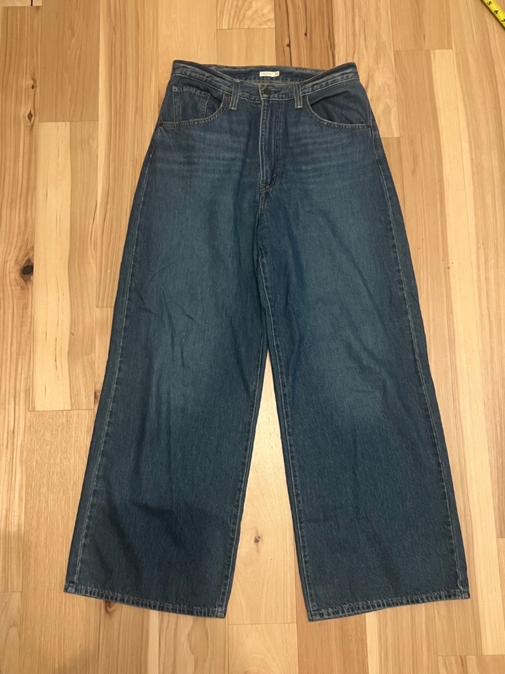 Levi's Cinch Baggy Jeans Size 30 High Rise Wide Leg Loose Fit Medium Wash